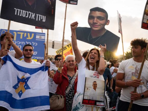 Hamas Agrees to Free US-Israeli Prisoner During Direct Discussions with US Regarding Ceasefire and Access to Aid