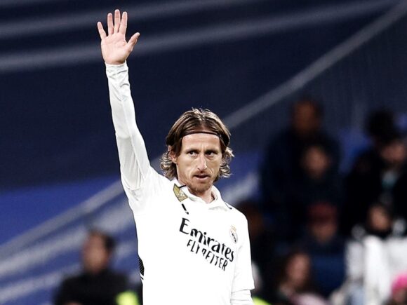 Luka Modrić Says Farewell to Madrid Supporters Emotionally As He Gets Ready for the Final at the Bernabéu