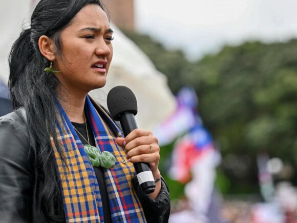New Zealand parliamentary committee wants to suspend three native leaders
