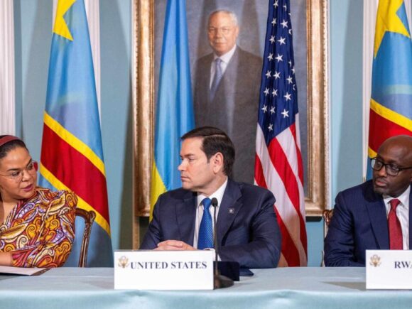 Rwanda and DR Congo sign a peace agreement in Washington