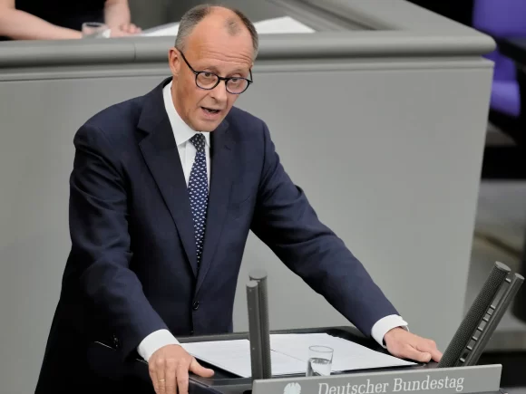 Merz of Germany Reaffirms Diplomatic Offer to Iran Despite Weakening Regime