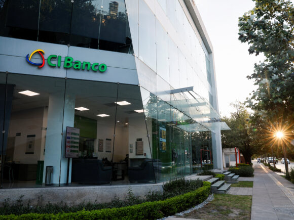 The US Sanctions Three Mexican Banks for Supposed Connections to Fentanyl Money Laundering