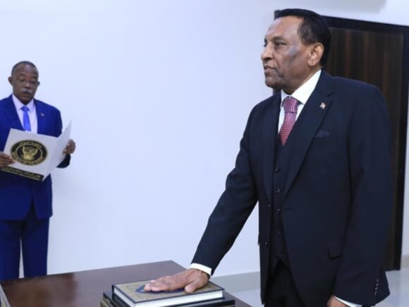 The prime minister of Sudan dissolves the government, according to the state news agency