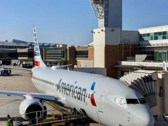 American Airlines Grounded: Significant Technical Issues Cause Nationwide Flights to Freeze