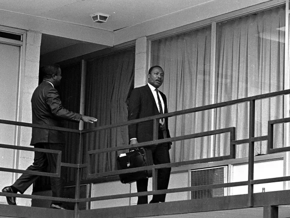 The US publishes more than 240,000 pages about the assassination of MLK, revealing FBI surveillance