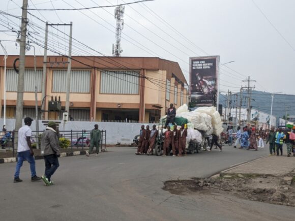 Trade along the Rubavu-Goma border is booming, with 50,000 crossings every day