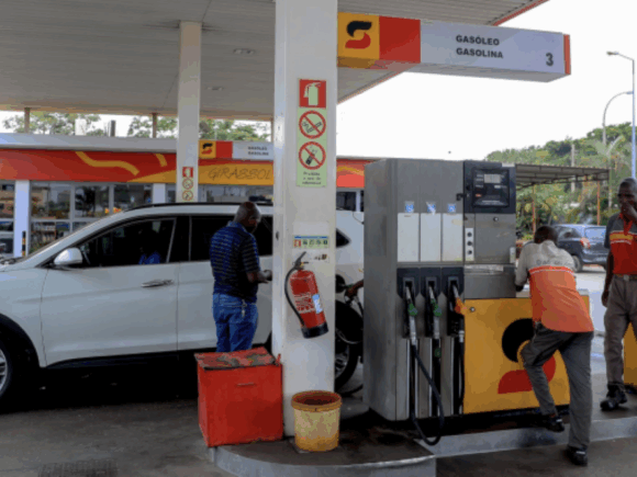 Angola raises the price of diesel once more to support national coffers