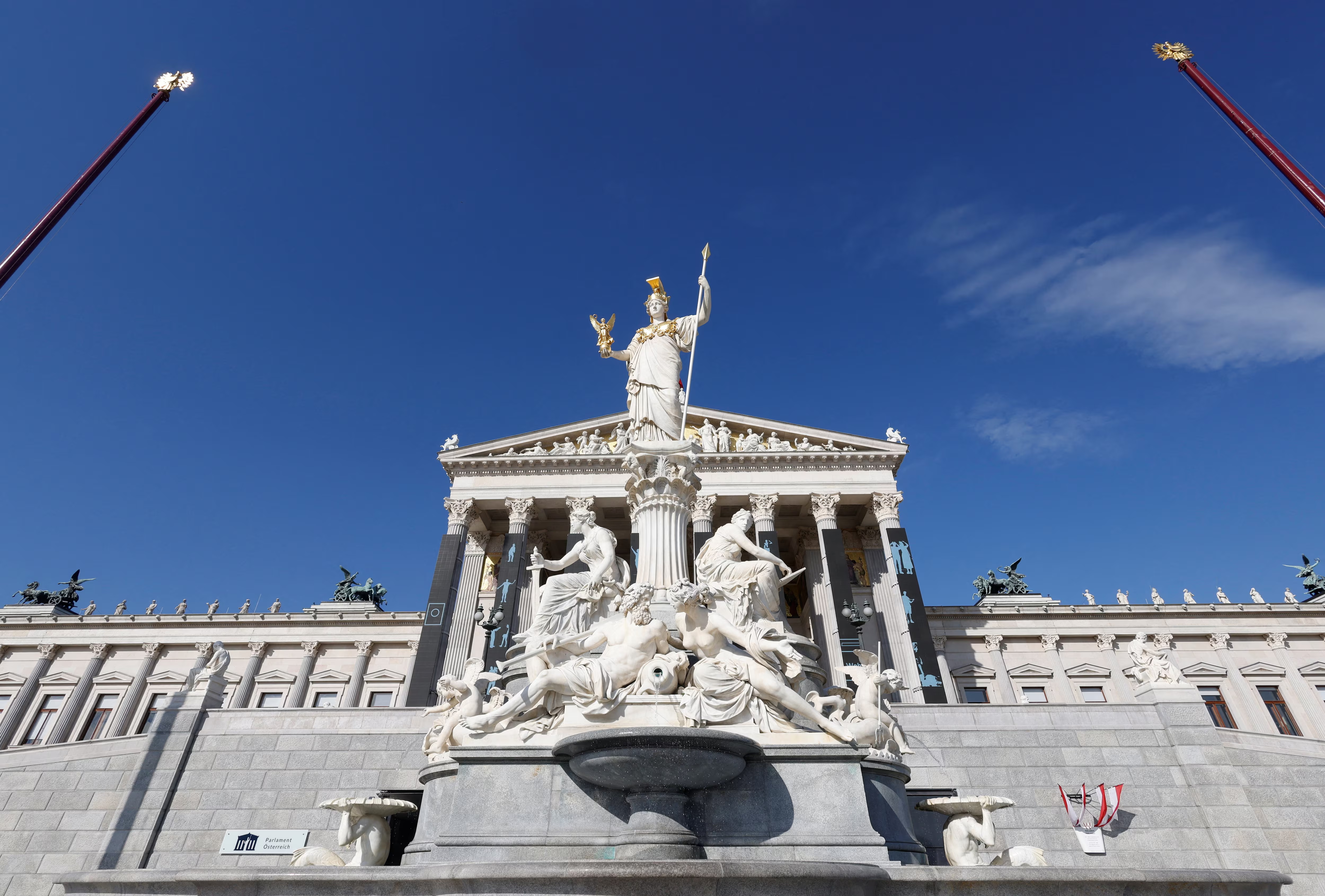 Austria passes a law that lets targeted monitoring of encrypted messages to improve security