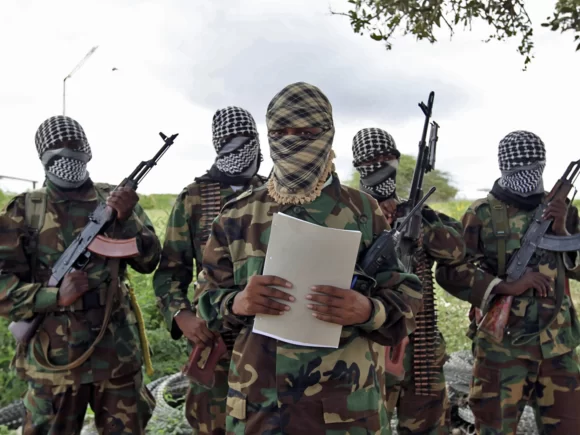 Al Shabaab seizes control of a central Somali town and continues its advance