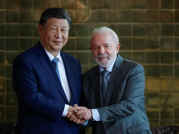Lula declares Brazil is ready for business during the inauguration of a Chinese factory