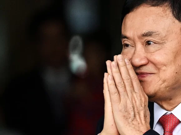 Thailand’s former prime minister Thaksin was found not guilty of insulting the king, which put pressure on the Shinawatra family