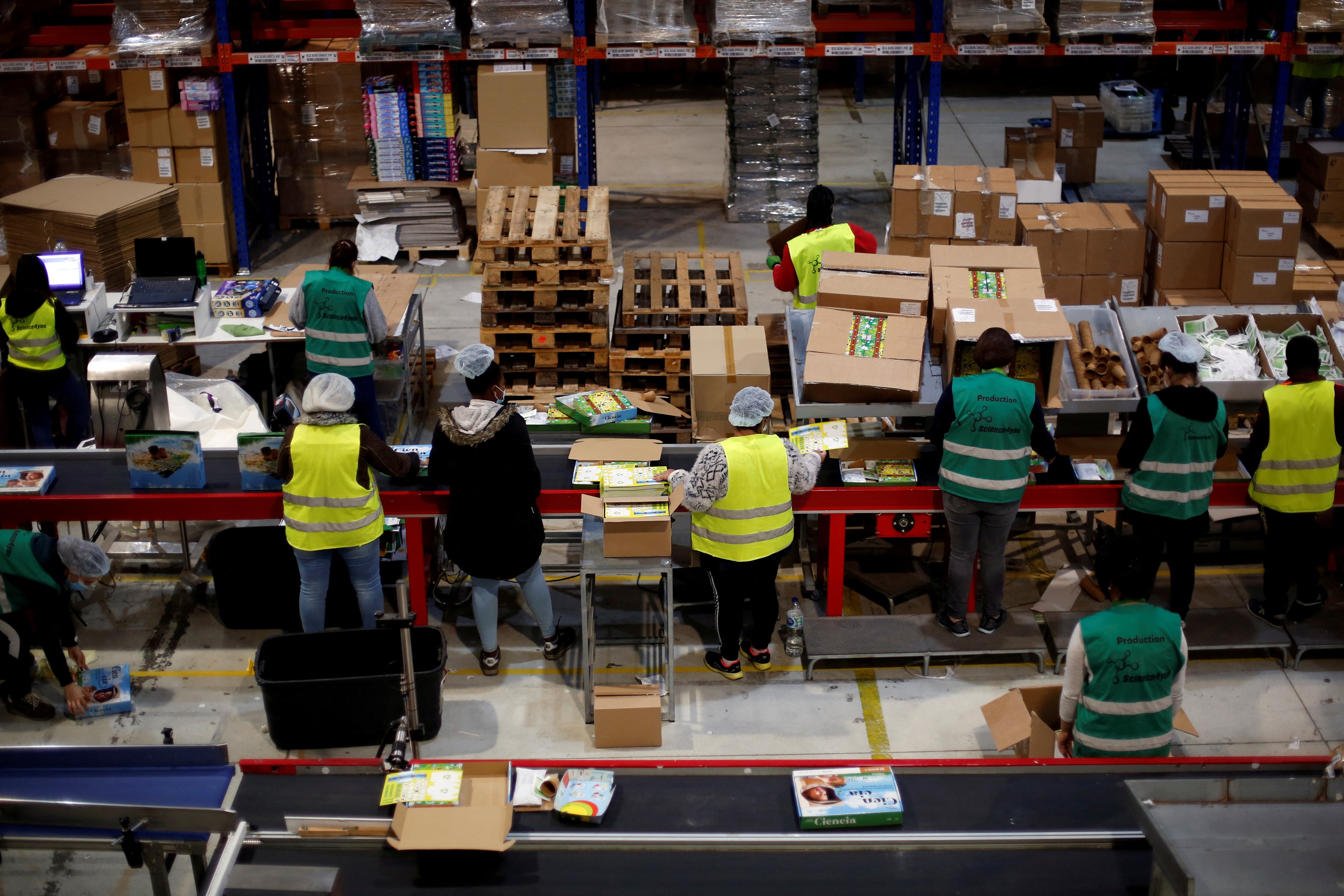 Asia’s Manufacturing Production Drops As US Trade Policies Become More Uncertain