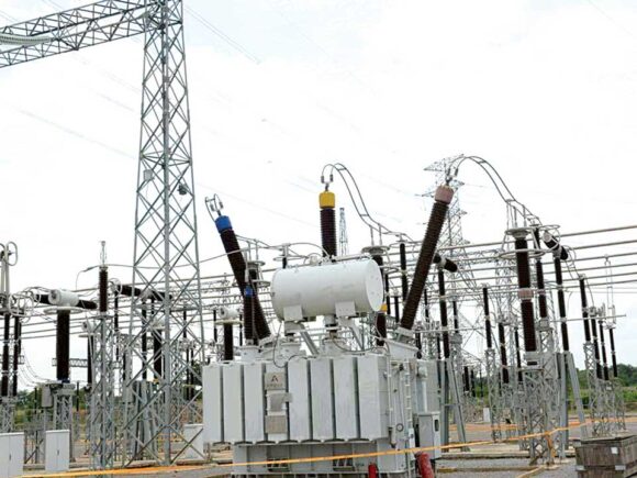 Nigeria authorizes a plan to refinance $2.6 billion in debt related to the electrical sector
