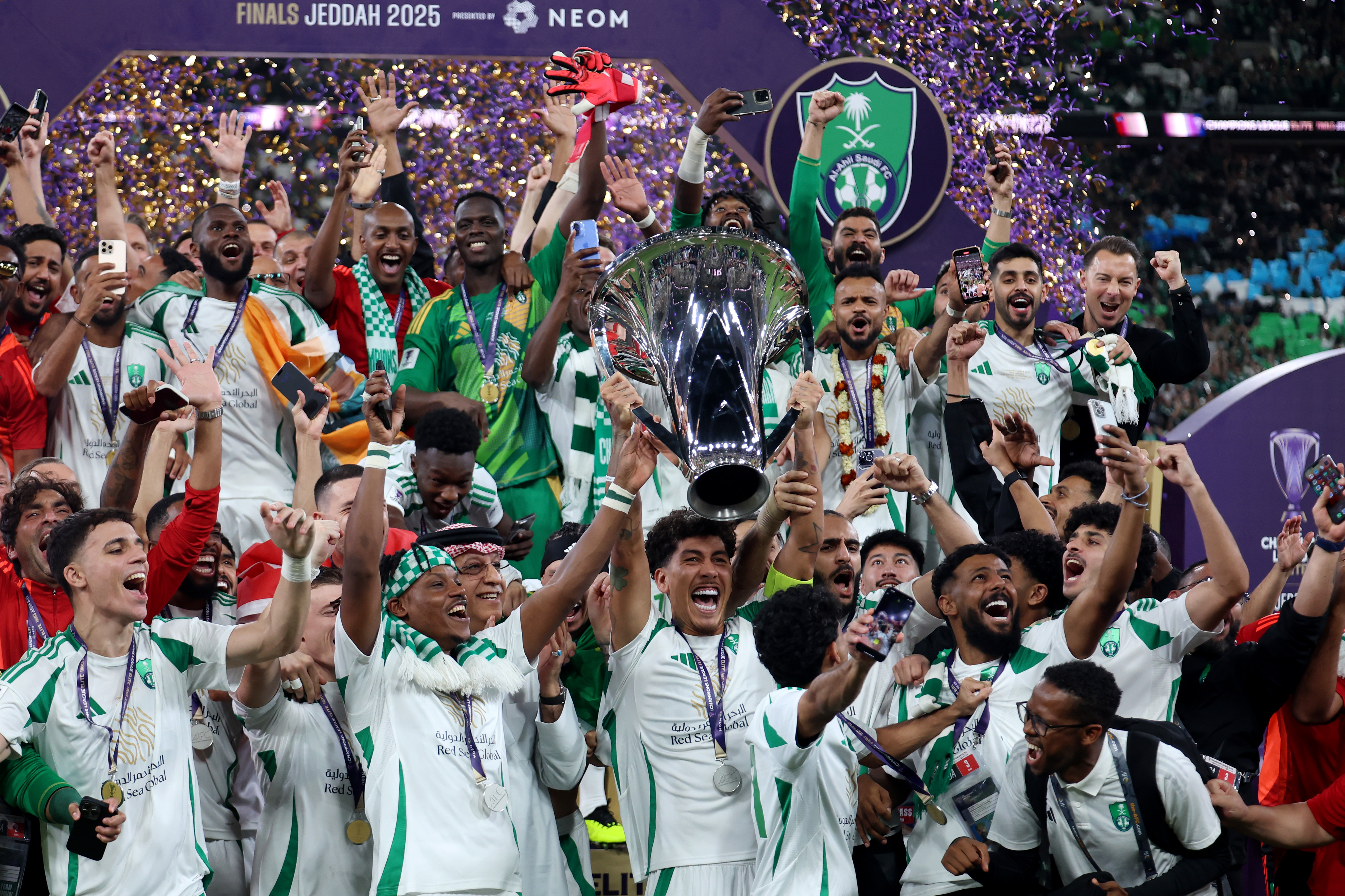 Al-Ahli wins the Saudi Super Cup, and Ronaldo scores the 100th goal for Al-Nassr