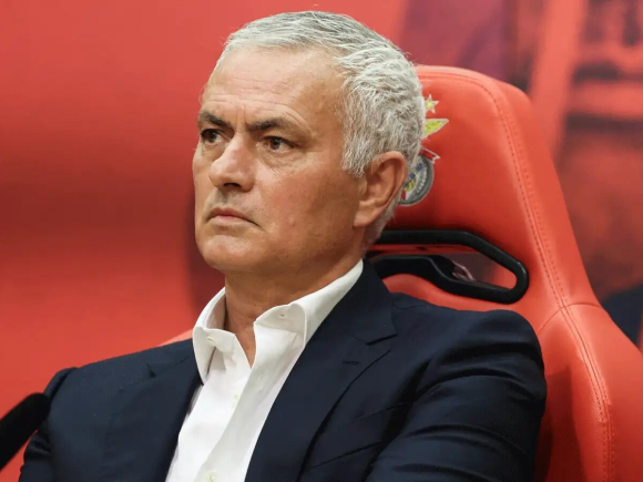 Mourino was put on fire following a Benfica home stumble