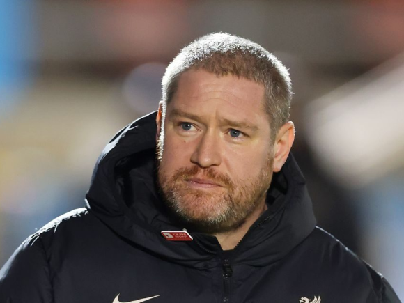 Beard, a former manager of Chelsea and Liverpool, passes away at age 47