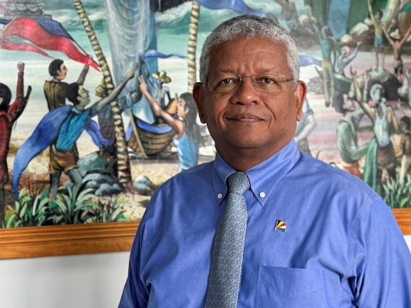 Electoral commission: Seychelles presidential vote will go to runoff