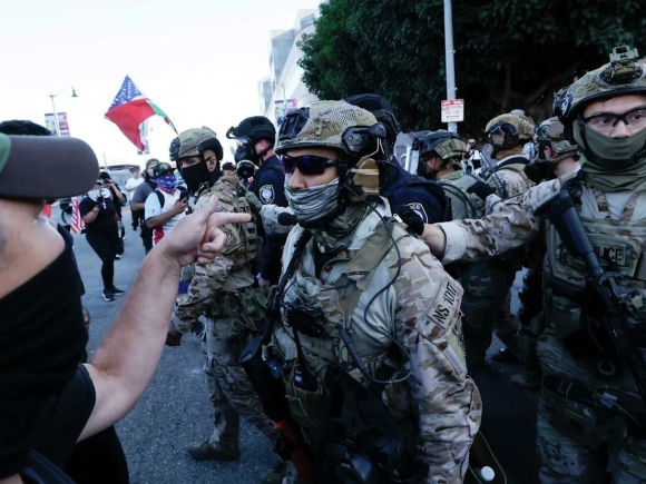 California Protests Federal Raids by Prohibiting Police and ICE Officers from Wearing Masks While on Duty