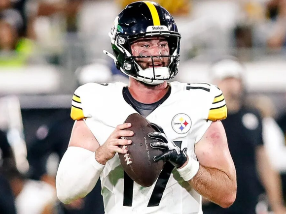 Steelers quarterback Skylar Thompson was robbed in Dublin