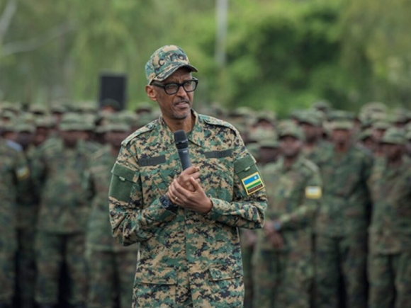 Kagame gives more than 600 RDF officers promotions