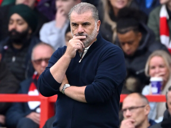 Chelsea tears up the forest after Postecgolou is sacked minutes after the final whistle