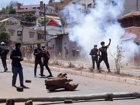 Junior Physicians in Madagascar Join Youth-Led Demonstrations As Angry Over Low Pay and Unfavorable Health Conditions Increases