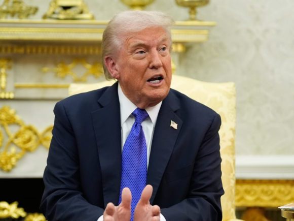 Trump imposes more sanctions on Russian oil companies for the conflict in Ukraine