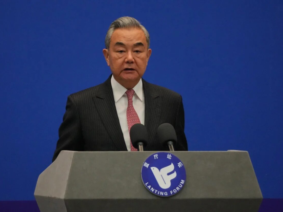 China Issues a Warning That Japan Has “Crossed a Red Line” Regarding Potential Military Intervention in Taiwan