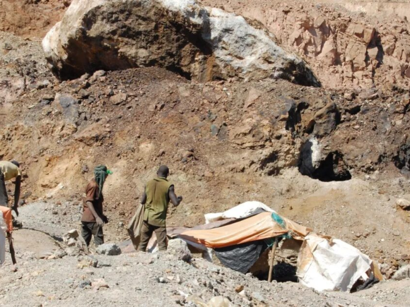 The Congo copper mine accident killed about 30 people, according to officials