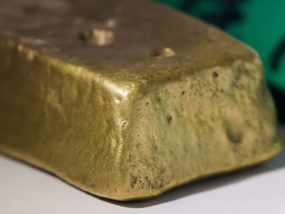 Zimbabwe will increase gold producers’ royalties in order to profit from recent record prices