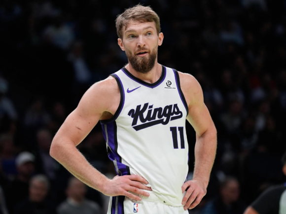 Kings star C Domantas Sabonis has suffered a torn meniscus and will be sidelined for a minimum of 3-4 weeks