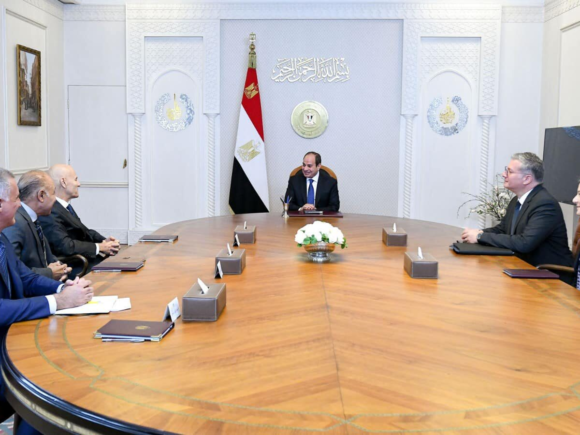 President of Egypt meets with the CEO of Eni to talk about energy projects
