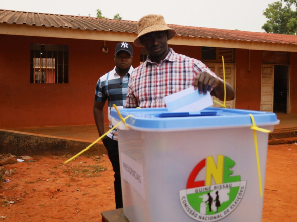 Guinea-Bissau elects a president, with Embalo in a close contest for a second term