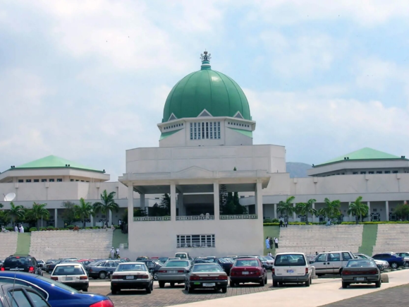 Nigerian lawmakers authorize an additional 1.15 trillion naira in borrowing to close the budget deficit