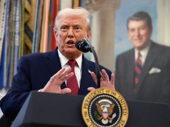 Trump declares Maduro’s government a “terrorist organization” and orders a “total and complete” blockade of Venezuelan oil tankers