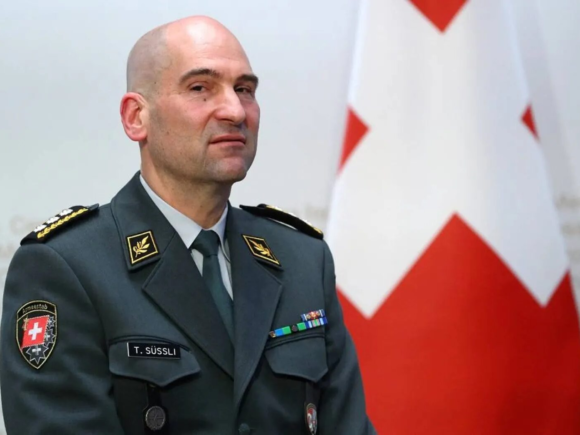 Switzerland cannot defend itself against a full-scale attack, according to the army leader