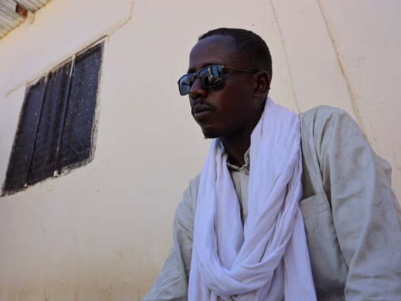 Observation: Witnesses claim that a Sudanese force is detaining Darfur siege survivors for ransom