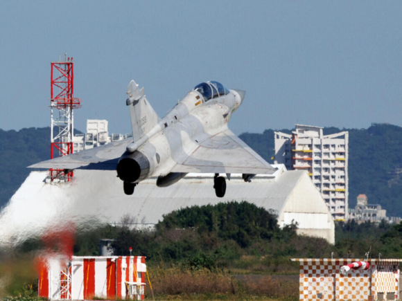 China Executes Extensive Military Exercises Surrounding Taiwan as Tensions Escalate