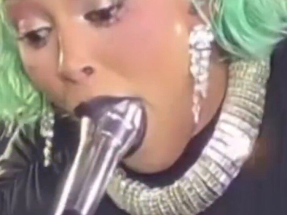 Doja Cat Ignites Controversy Following Viral Video of Her Apparent Microphone Swallowing