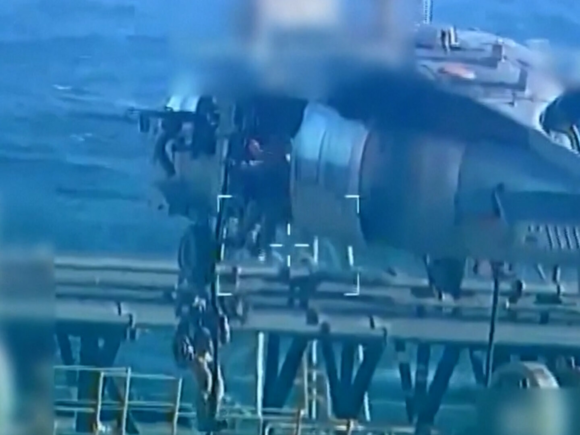 The US Increases Pressure on Venezuela Through Dramatic Tanker Seizure and New Sanctions