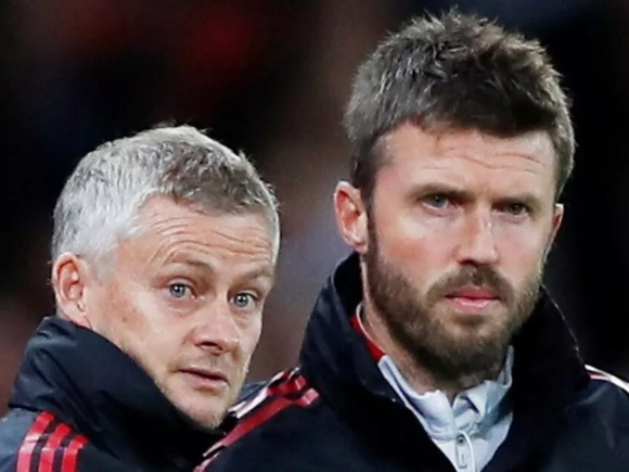 Carrick and Solskjaer are in the lead for the position of Manchester United’s interim manager