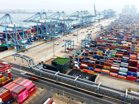 China’s Trade Surplus Reaches a Record $1.19 Trillion Despite Trump Tariffs