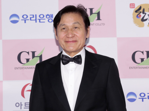 “Nation’s Actor” Ahn Sung-ki of South Korea Passes Away at 74