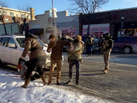 Border agents were placed on leave, following Minneapolis nurs Alex Pretti’s fatal shooting