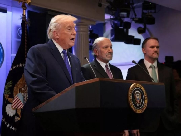 Trump announces that the US global tariff rate will increase from 10% to 15%, following the court ruling