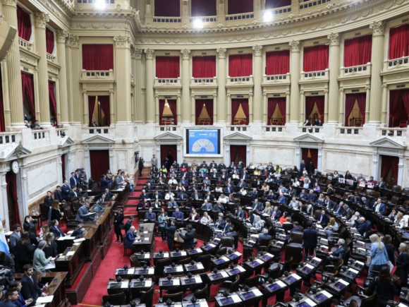 Argentina’s labor reform is set for a crucial vote in the lower house, coinciding with a nationwide strike organized by unions