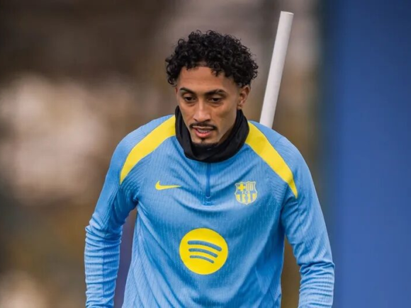 Raphinha makes his comeback to the FC Barcelona squad