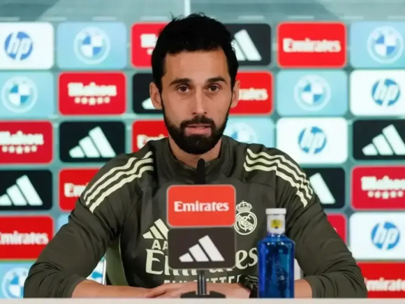 Alvaro Arbelo discussed the collaborative dynamics within the Real Madrid team