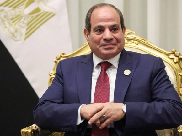 Egypt’s El-Sisi Calls on Trump to Halt Gulf War, Cautions Oil Prices May Reach $200 Per Barrel