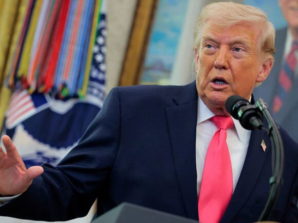 Trump Claims Iran is ‘Desperate’ for a Deal as Tehran Refutes Negotiations Amid Intensifying Conflict